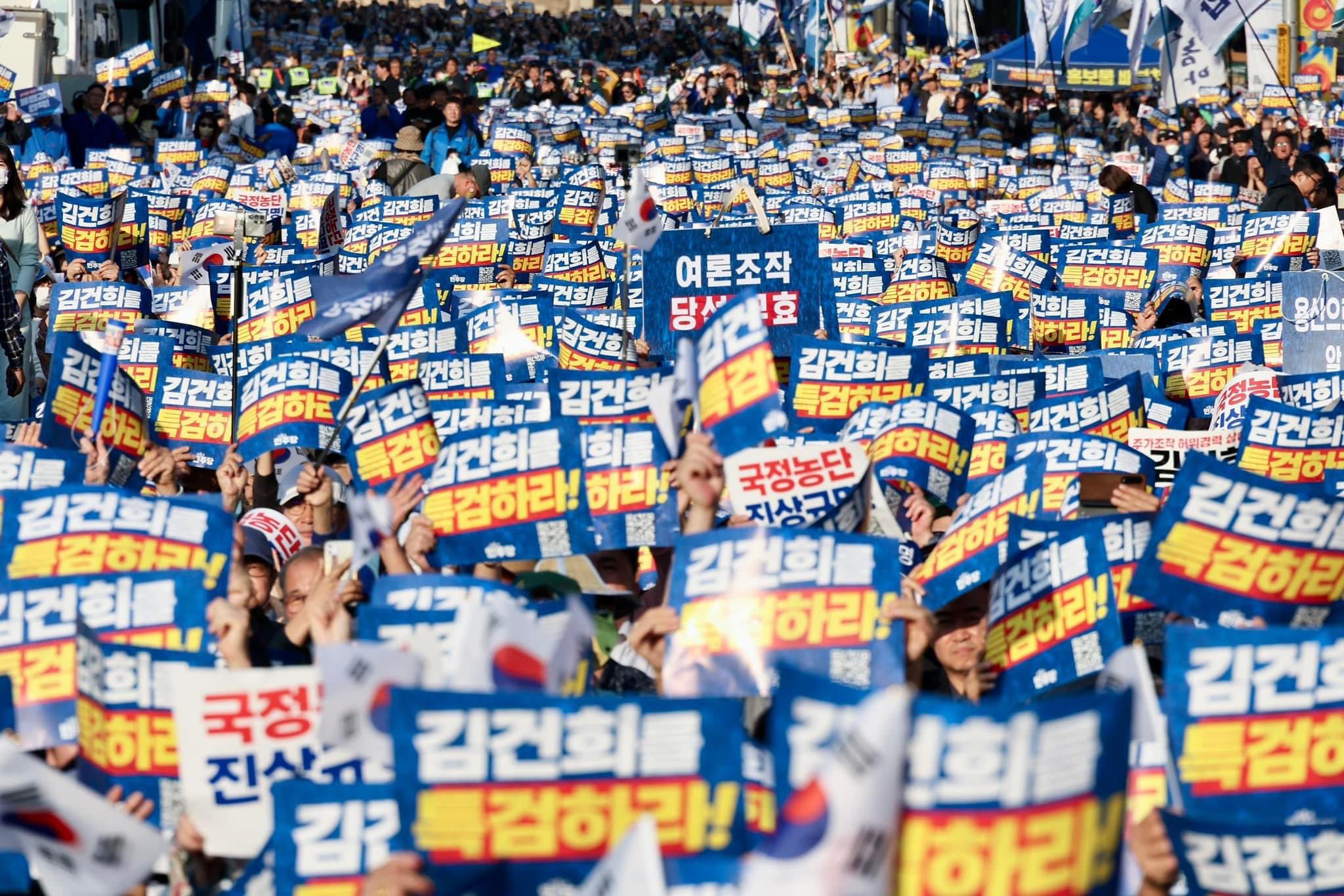 ujungsalong-1852704534847754415-3.jpg