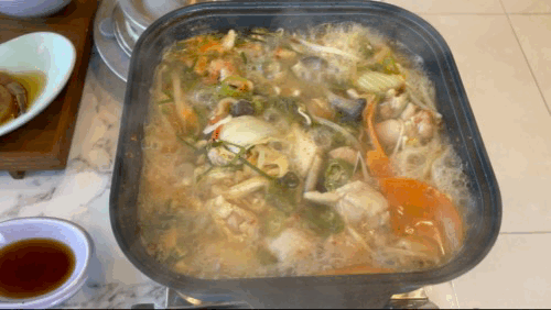 이천 쌀밥 맛집 미곡반상 - 펄펄 끓는 닭고기 전골 영상