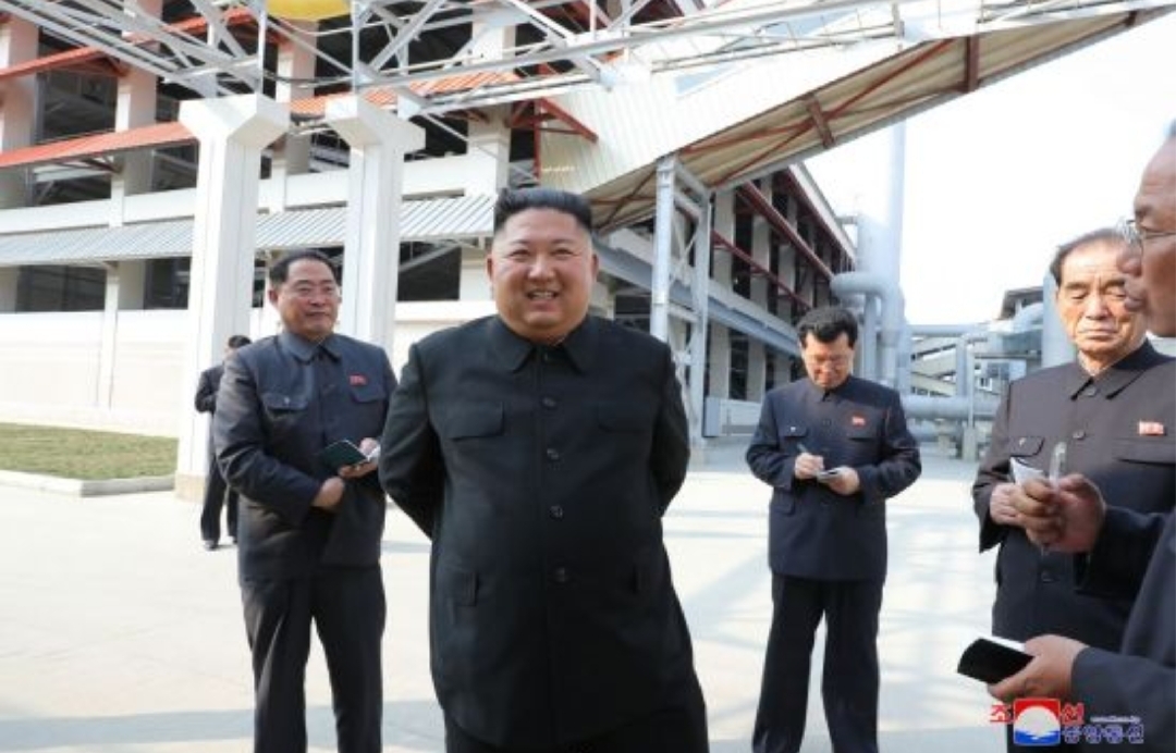  사망설 김정은 공개 활동,김정은 살아있다! 순천인비료공장 준공식 참석