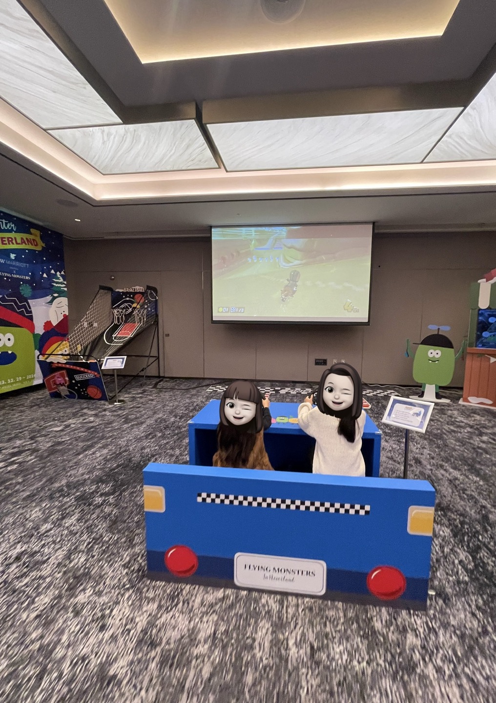 JWマリオットホテルソウルの屋内プールとジャグジー