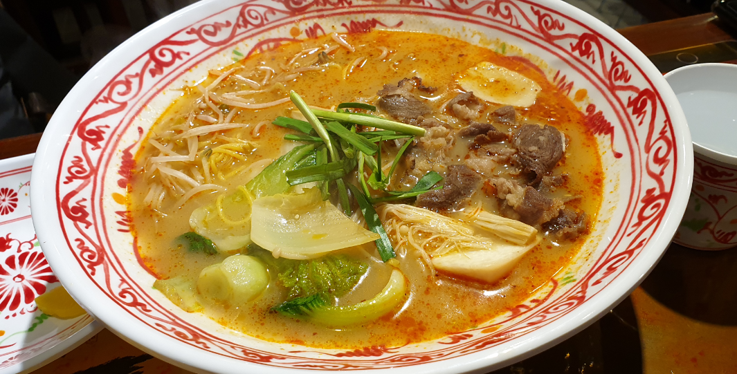 강남 마라탕집 하우마라탕, 야채 마라탕 정식(꿔바로우 세트) 맛집이라고 말할 정도는... 방문기