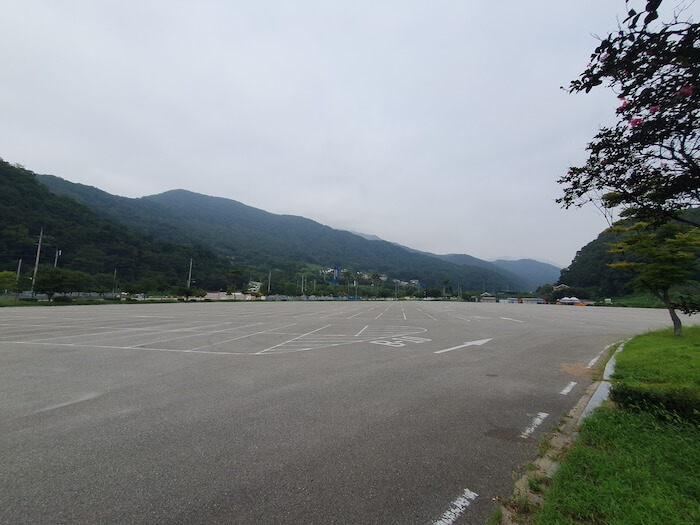자동차 운전연습 장소 공터 넓은 곳