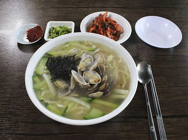 수유손칼국수