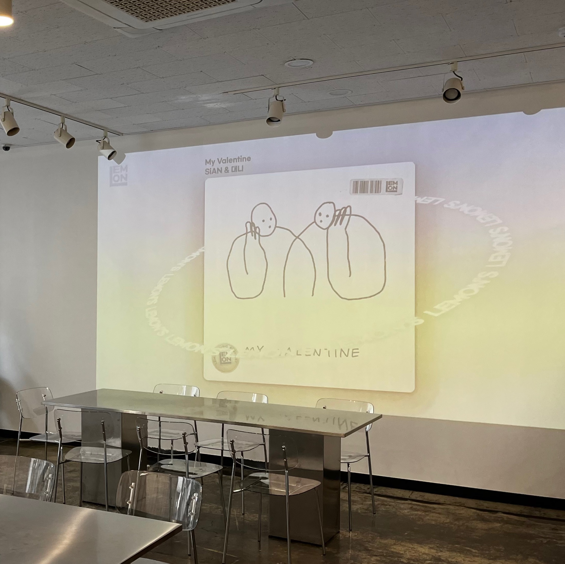  [역삼 카페] 카페 더 무로 (CAFE THE MURO)｜미니멀리즘 인테리어의 조용한 분위기 신상 카페