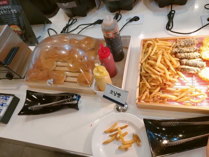 명륜진사갈비만수점 인테리어