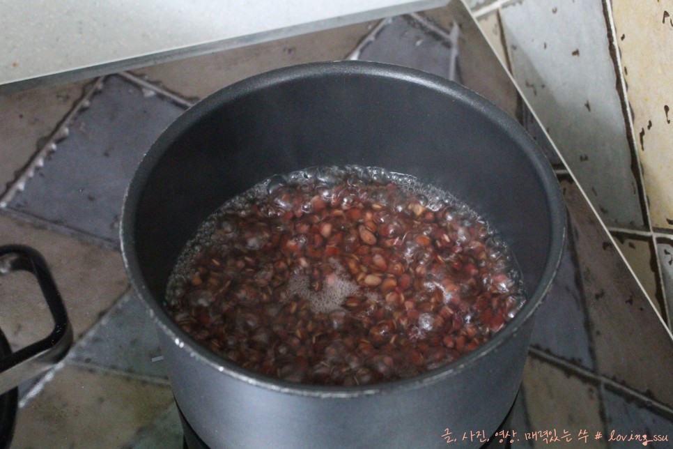 간단하게 팥 삶는 법까지~ 붉은색 밥 만들기 정말 17