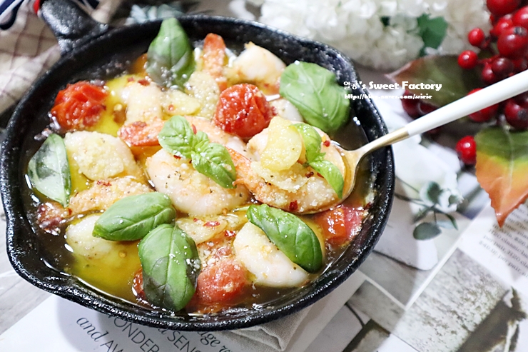 새우 감바스를 만드는 방법은 감바스 알 아질요 새우이다. 12