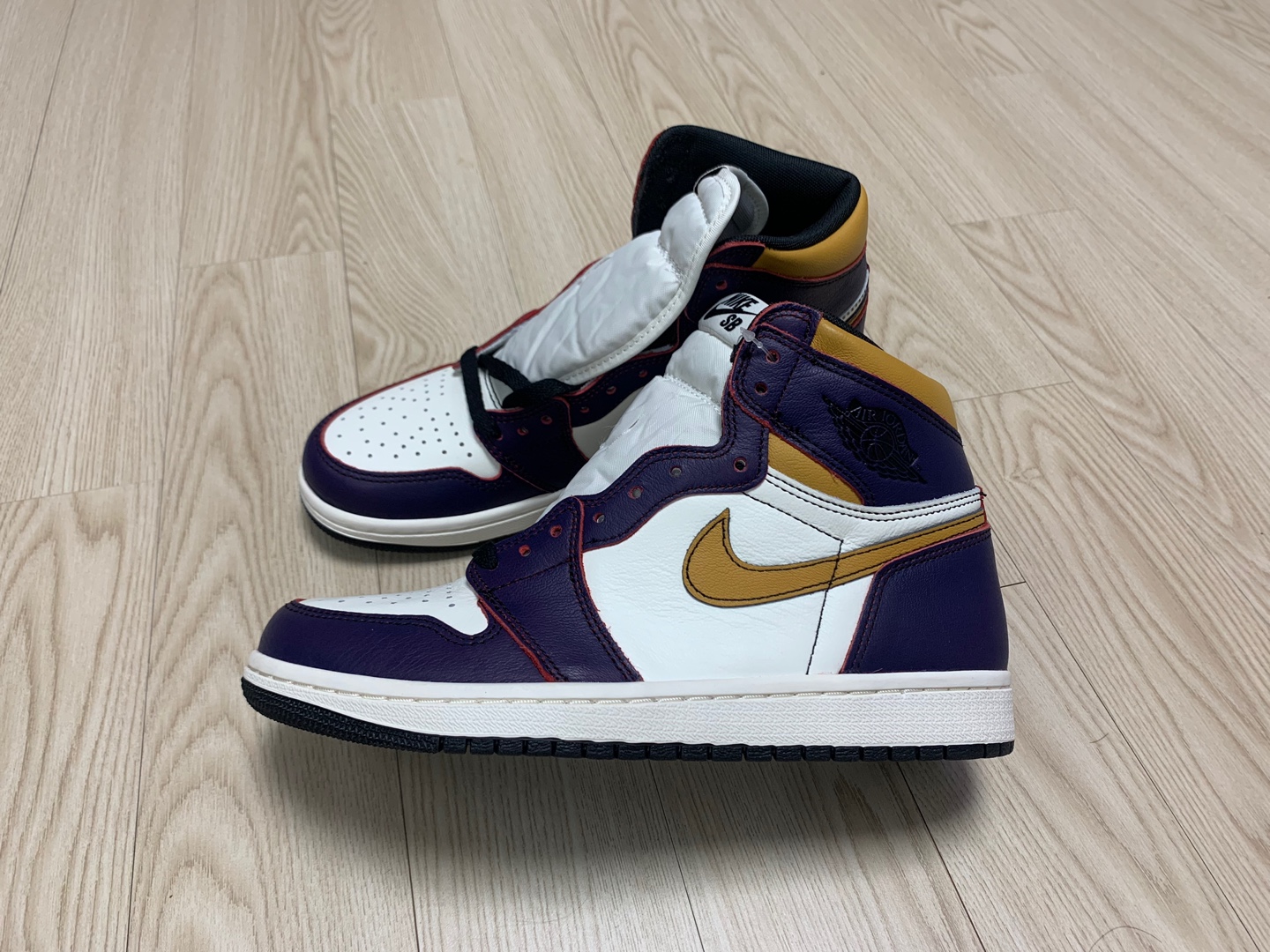  나이키 SB Jordan 1 라투시 언박싱