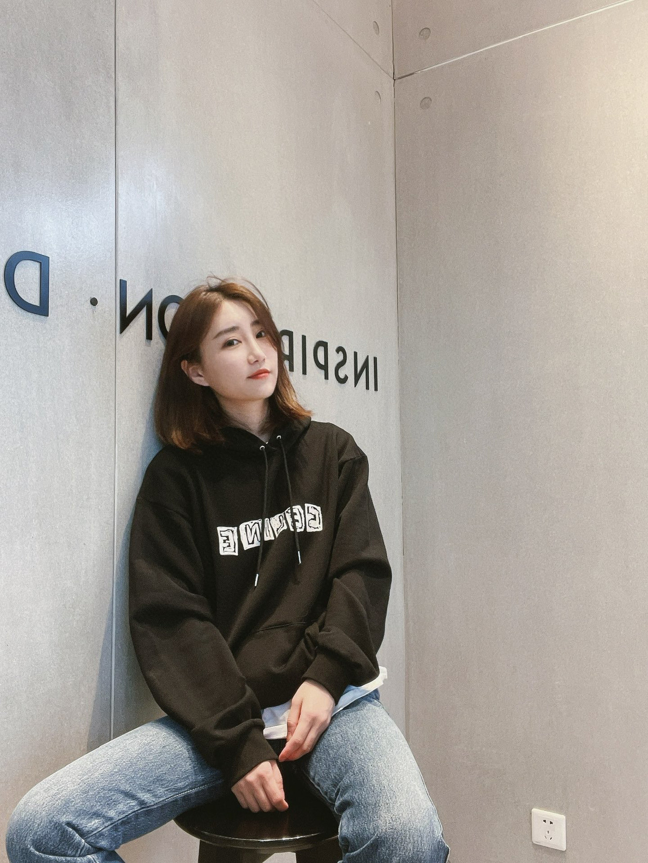  [CELINE] 셀린느 스크린 로고 스웨트 셔츠 후드 티셔츠