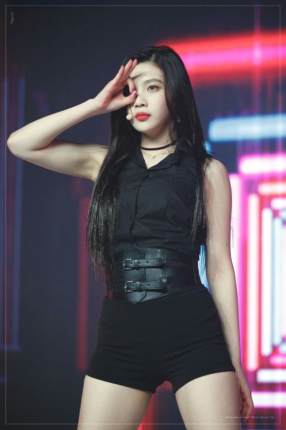 레드벨벳-조이-섹시-모먼트-가슴-가슴골-몸매-허벅지-엉덩이-엉밑-엉밑살-골반-노출-아이돌-red-velvet-joy-sexy-moment-boobs-thighs-butt-cleavage-idol-kpop