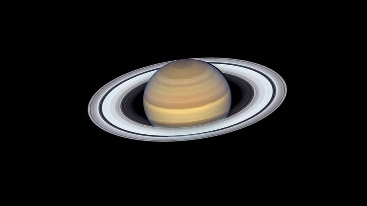 토성 Saturn