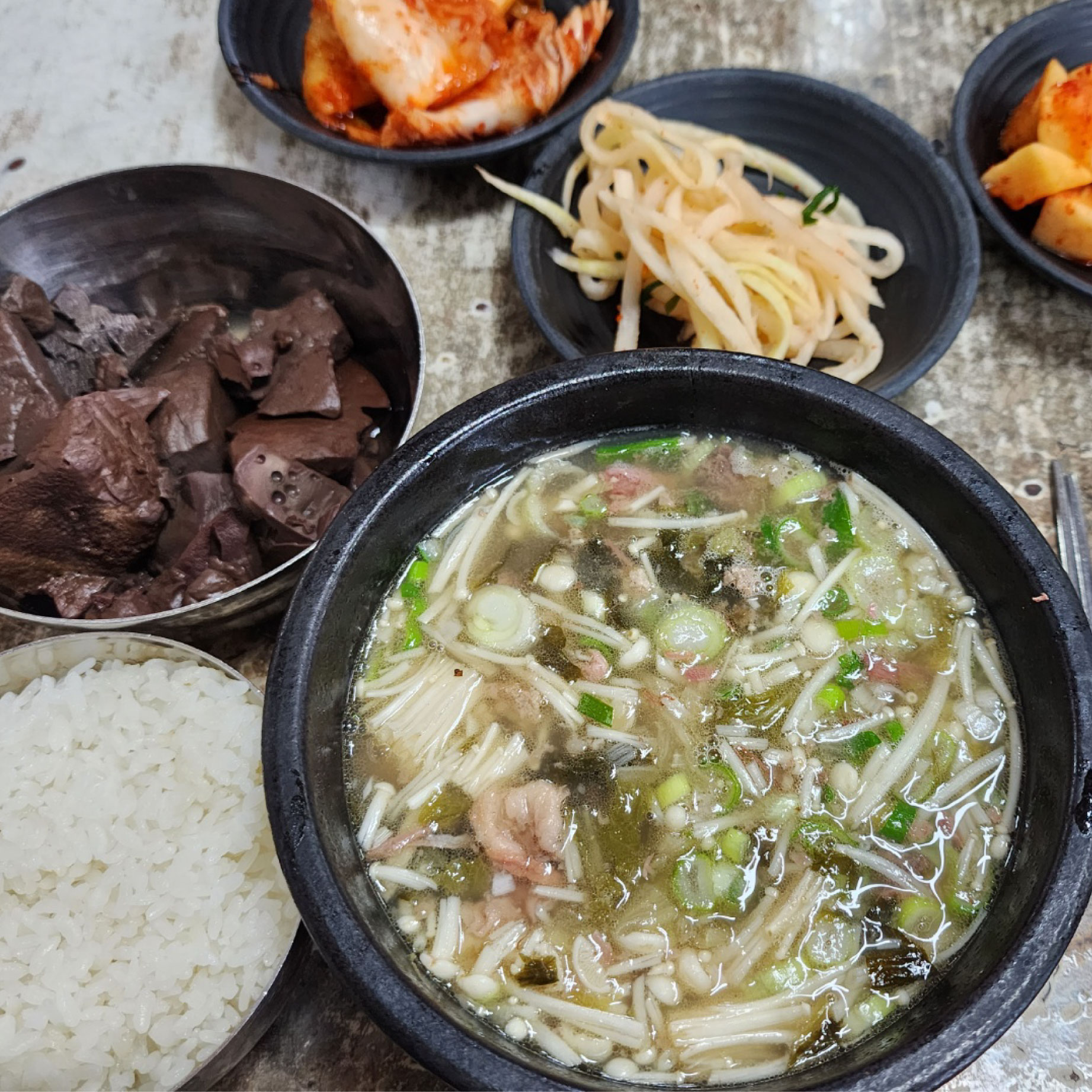 수원의 소울푸드, 47년 전통 인계동 해장국 맛집 유치회관
