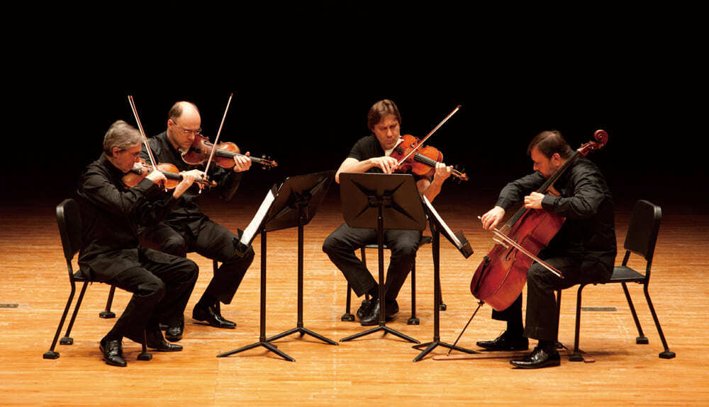 현악 사중주 (String Quartet)