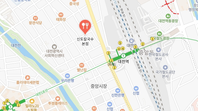 신도칼국수 내부와 외부 전경
