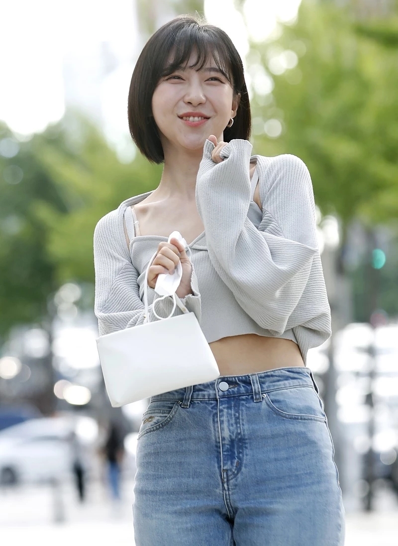  "밤 산책 중 손 잡아" 주현영, 지드래곤과 열애 기사 직접 써...과거 학창 시절 공개