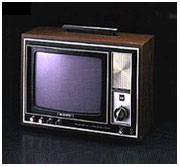 소니 독자의 트리니트론 방식으로 인한 컬러 TV 1호기. KV-1310