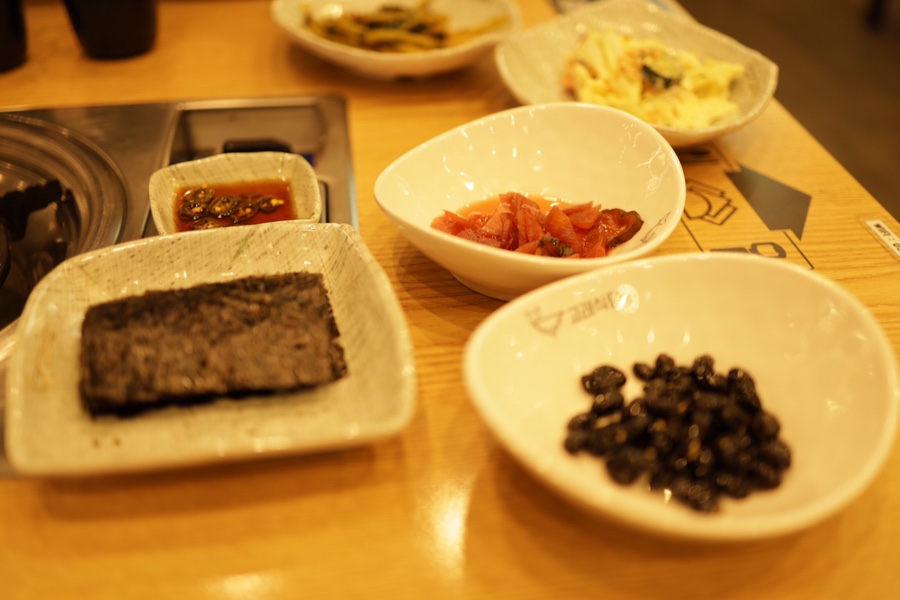 고래식당 이미지