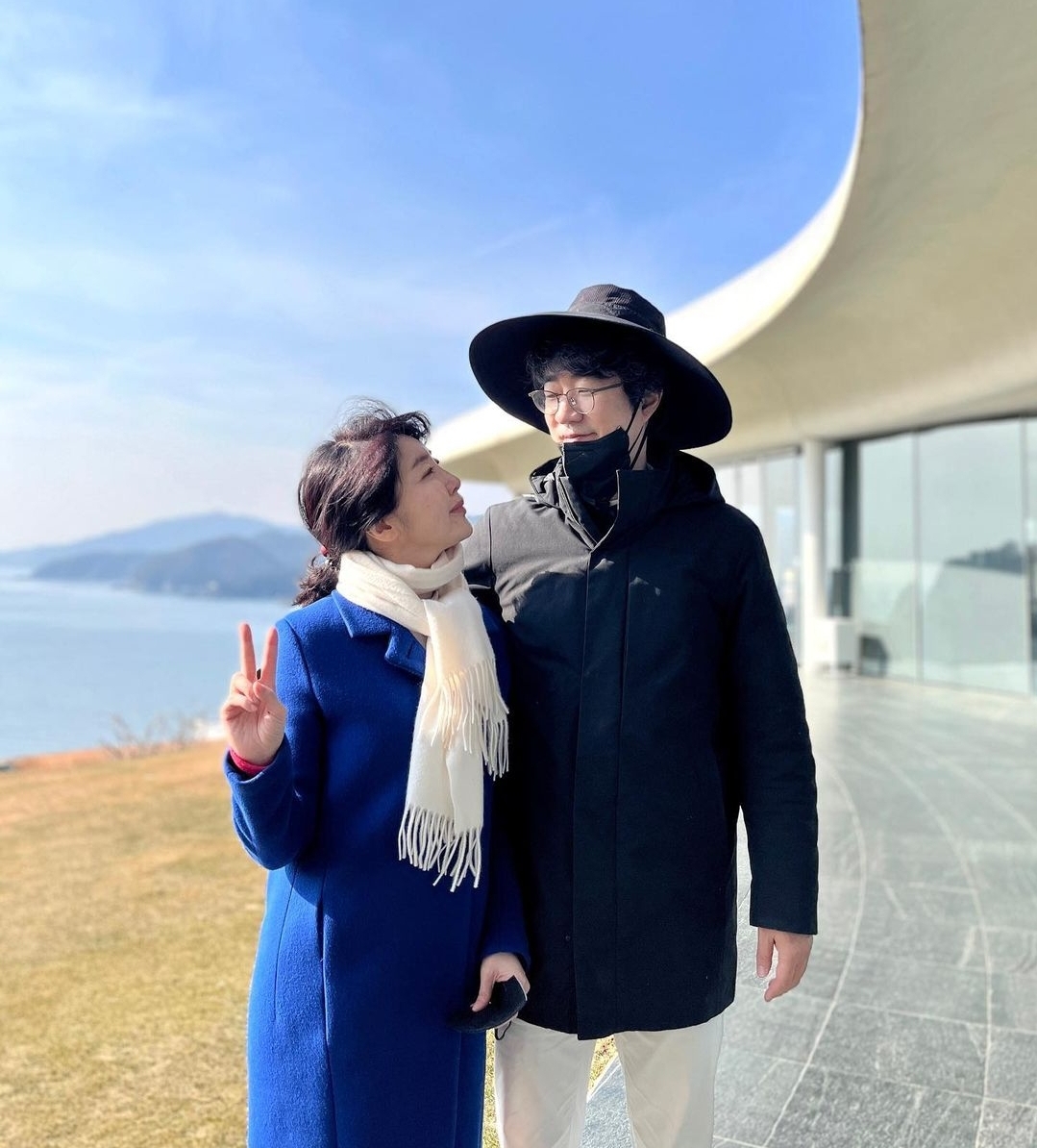 여에스더 부부