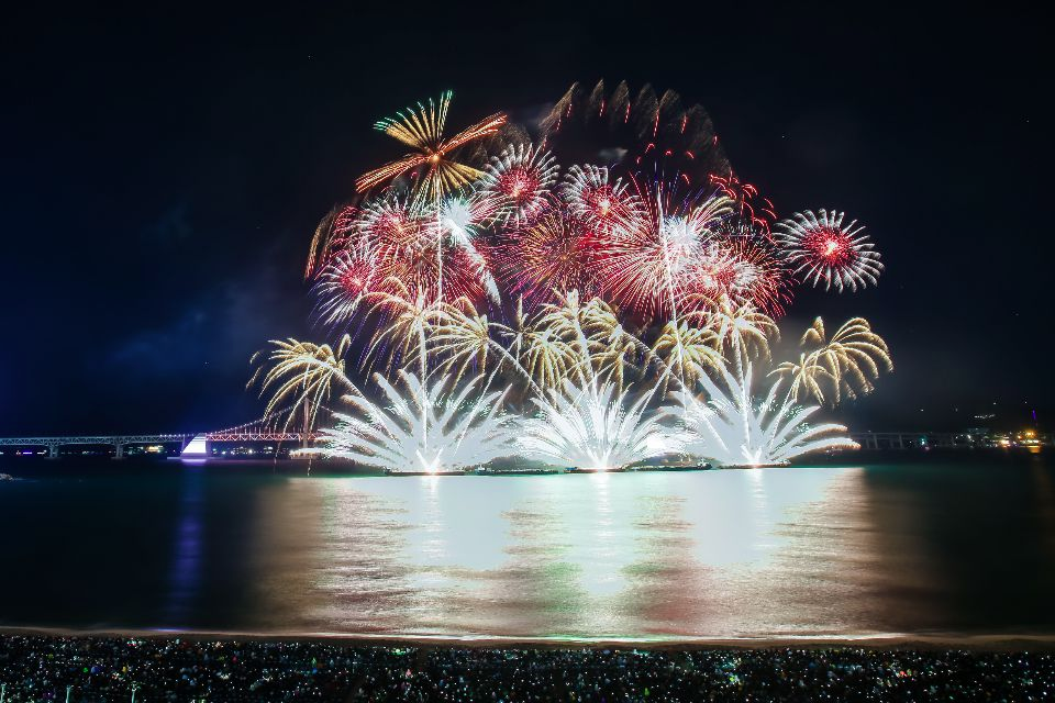 &amp;#39;제19회 부산 불꽃 축제&amp;#39; 