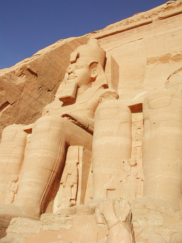 이집트-아부심벨-람세스2세-석상