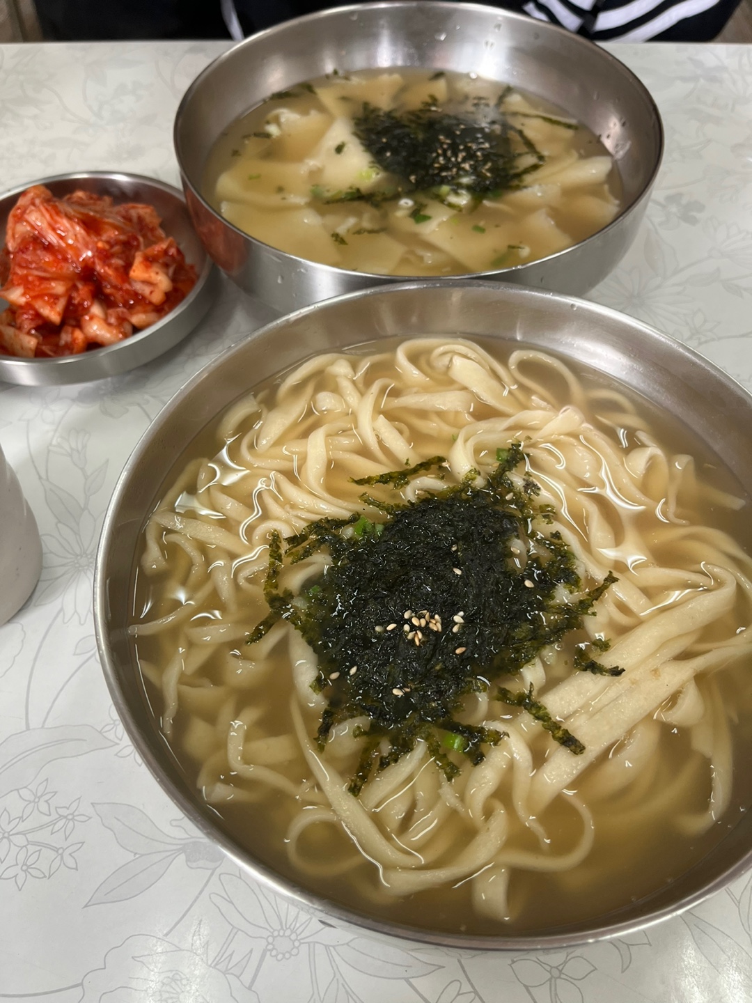 옛날홍두깨손칼국수 이미지