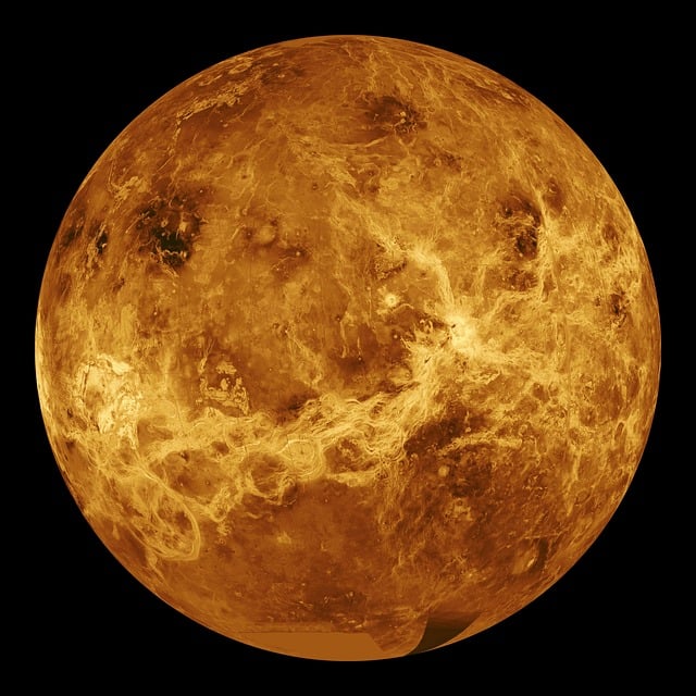 천문학의 네 번째 걸음: 금성(Venus), 신비로운 대기의 여왕