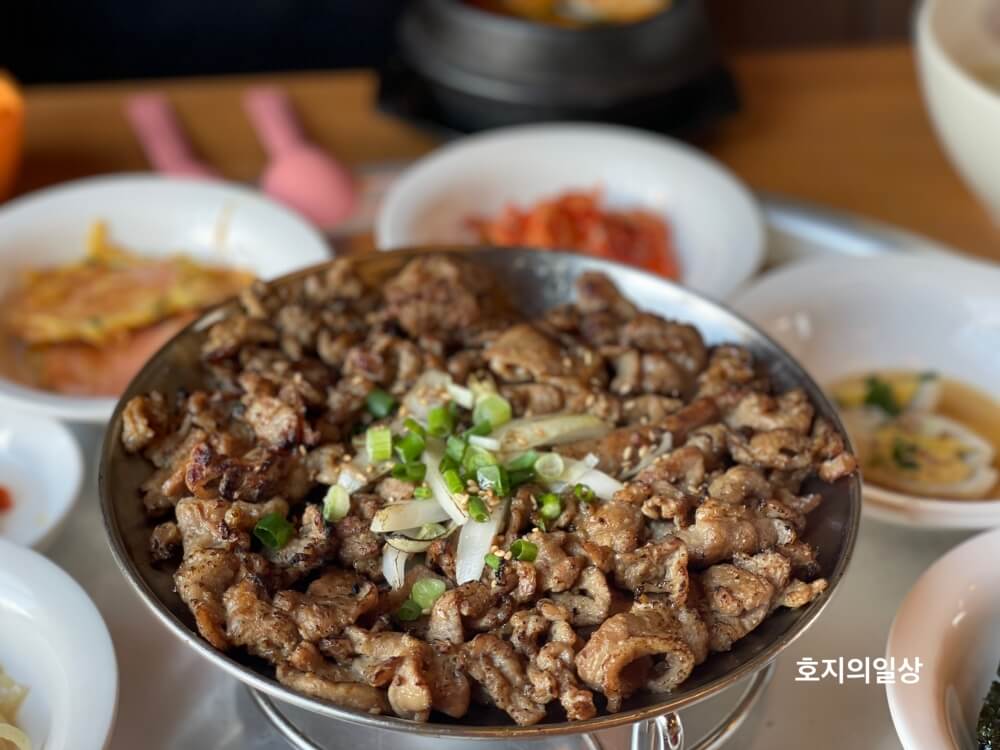 제주 안덕 중문 백반 정식 맛집 달팽이식당 - 직화불고기