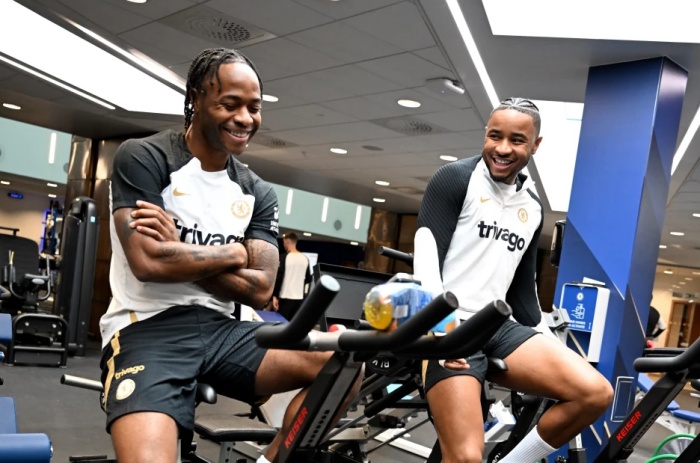 sterling-and-nkunku-at-the-gym