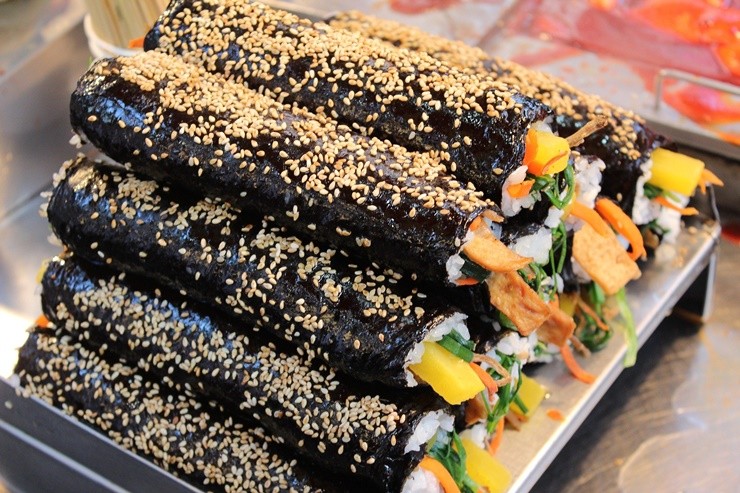  서울에서 난리난 김밥 맛집 TOP 3
