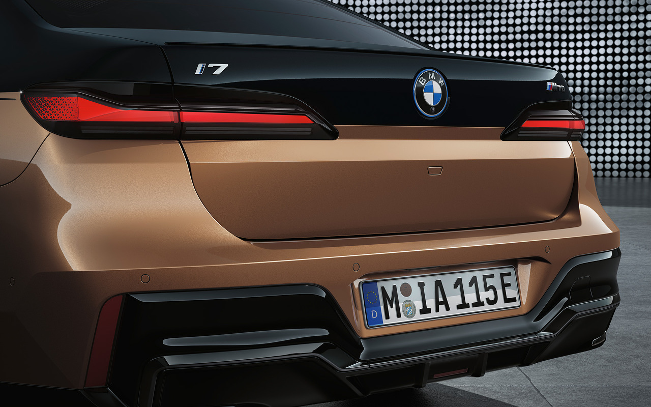 BMW i7 M70 xDrive 가격 제원 견적