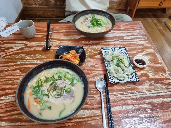 국시트멍-상차림