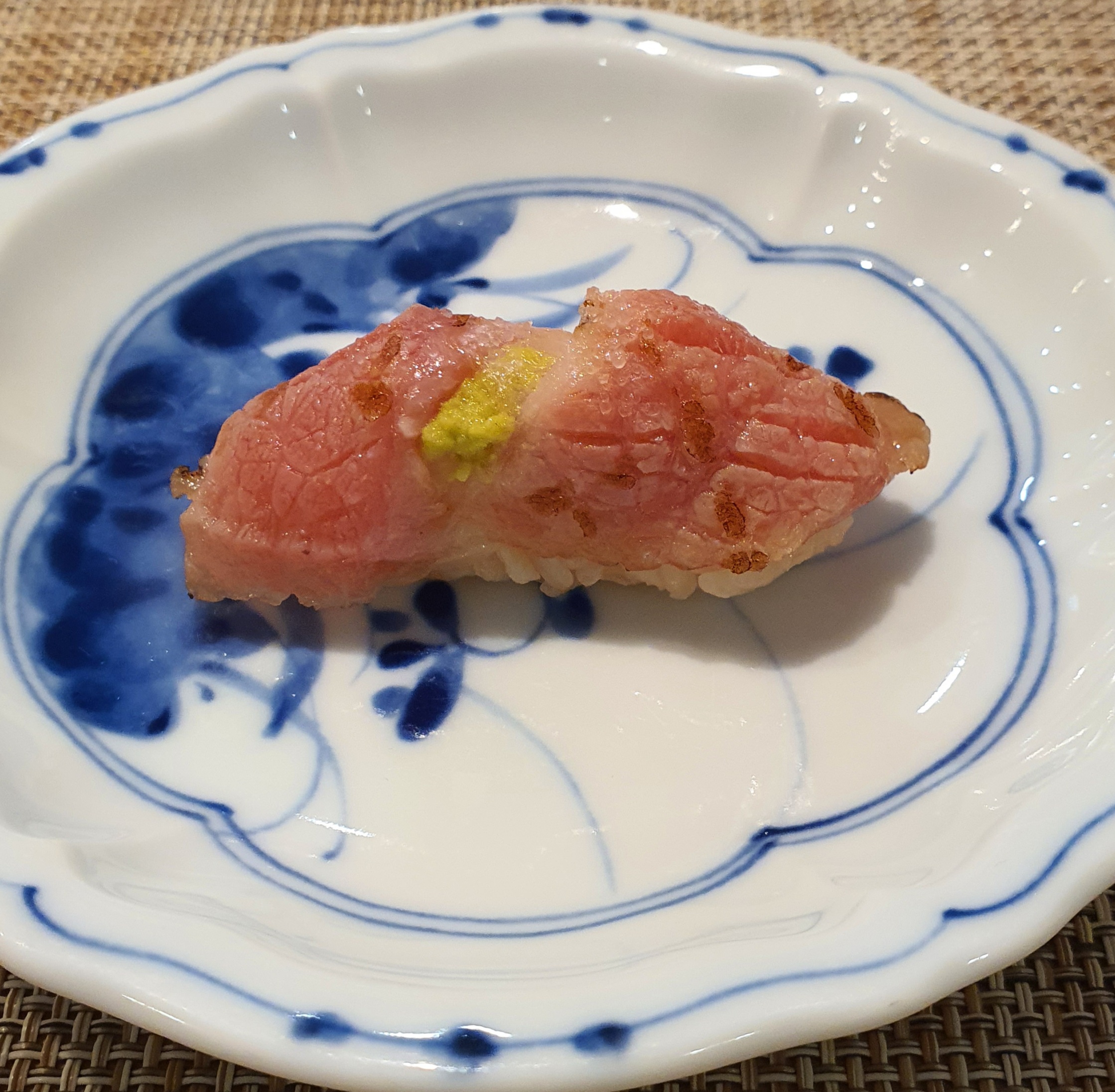 살짝 구운 참치