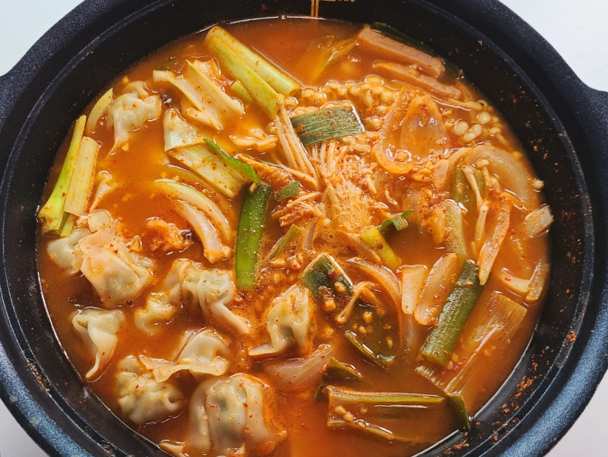 황금부대찌개 이미지