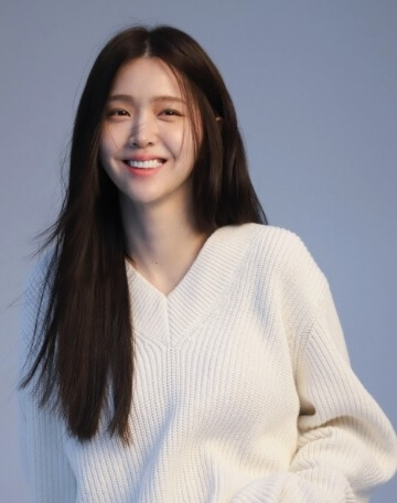배우-김지은