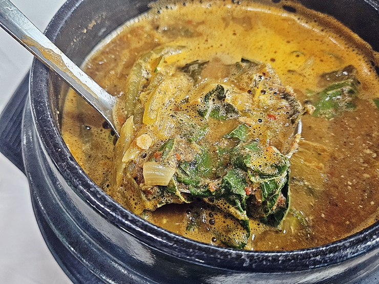 통나무식당 사진 6