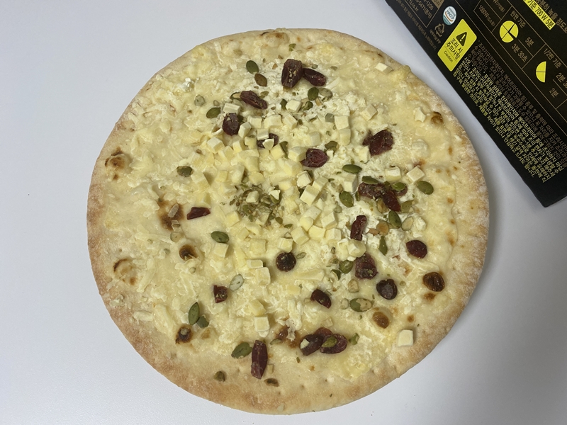 냉동상태의-고메-콰트로포르마지-피자