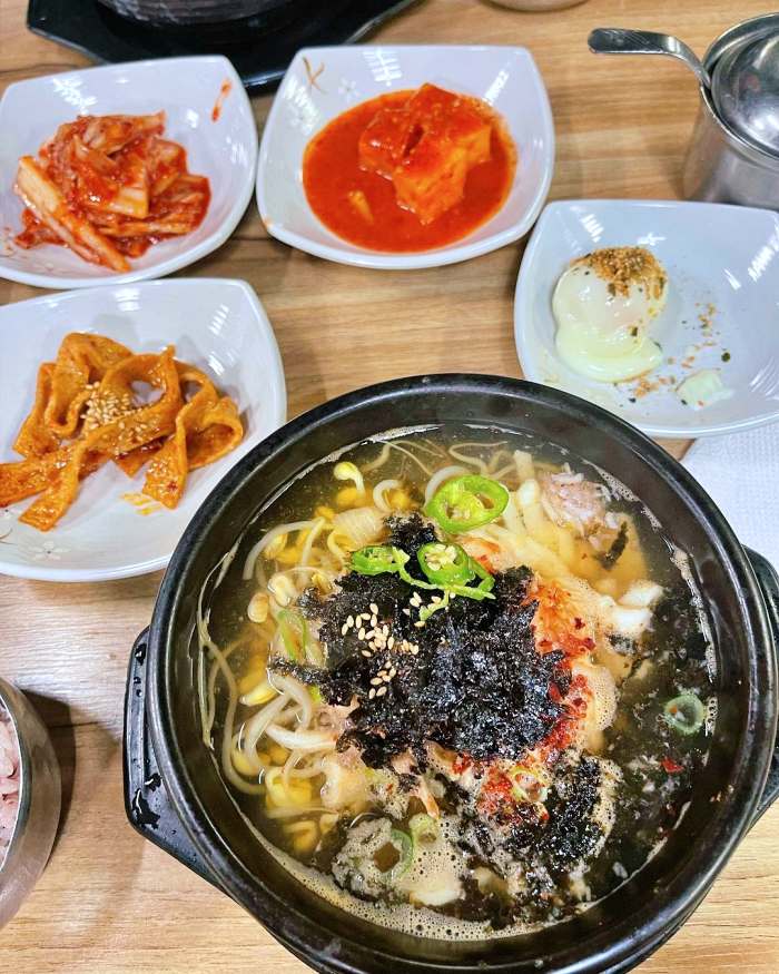 생방송투데이 강남 신사 서울 최고의 콩나물국밥 맛집