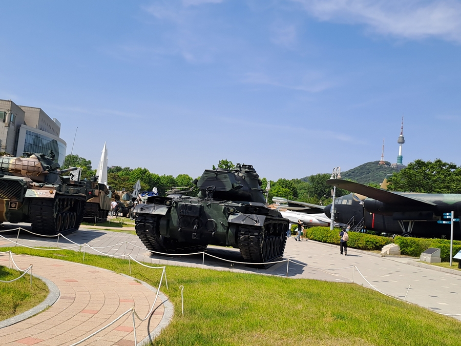 퇴역한-군사장비-03