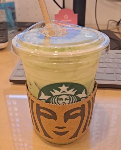  스벅으로 우쭈주~