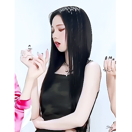 더쿠 - 카리나 퀸카 짤 ㄹㅇ 퀸카