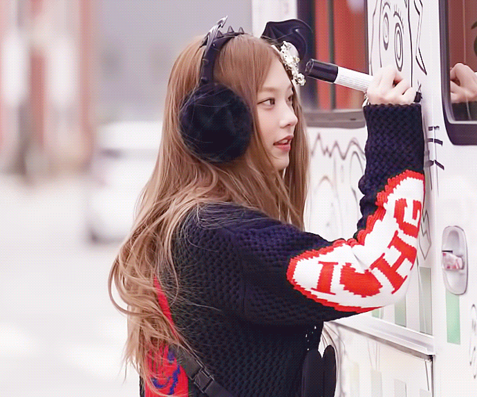 뉴진스 해린 움짤 Newjaeans haerin gif file