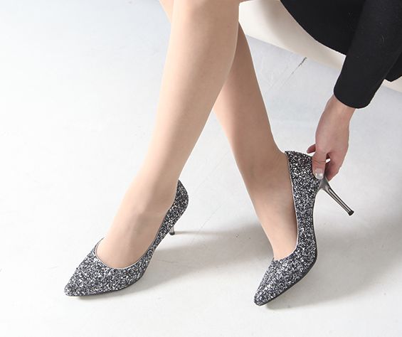  브이라인앞코 글리터 반짝 9cm 펌프스 하이힐