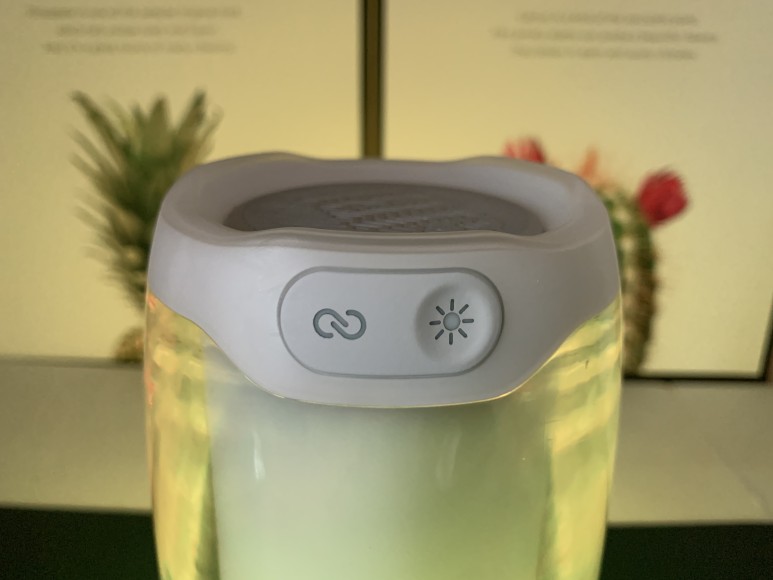 현존하는 가장 오래된 블루투스 스피커 JBL PULSE4, 8