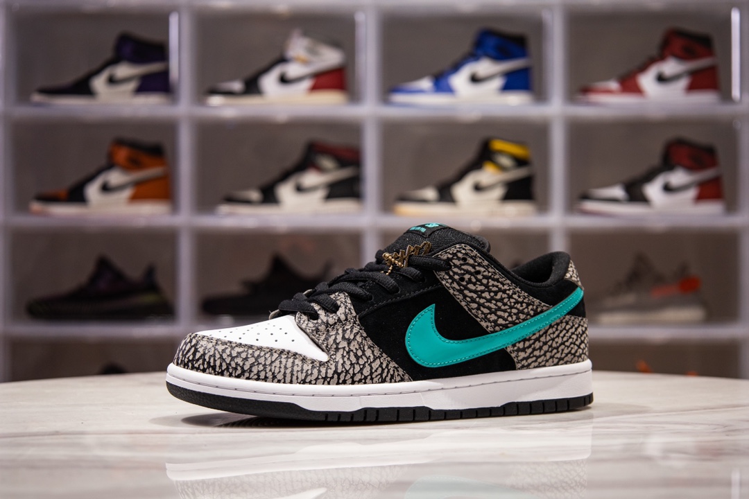  [NIKE] 나이키 SB 덩크 로우 아트모스 엘리펀트 클리어 제이드 BQ6817-009