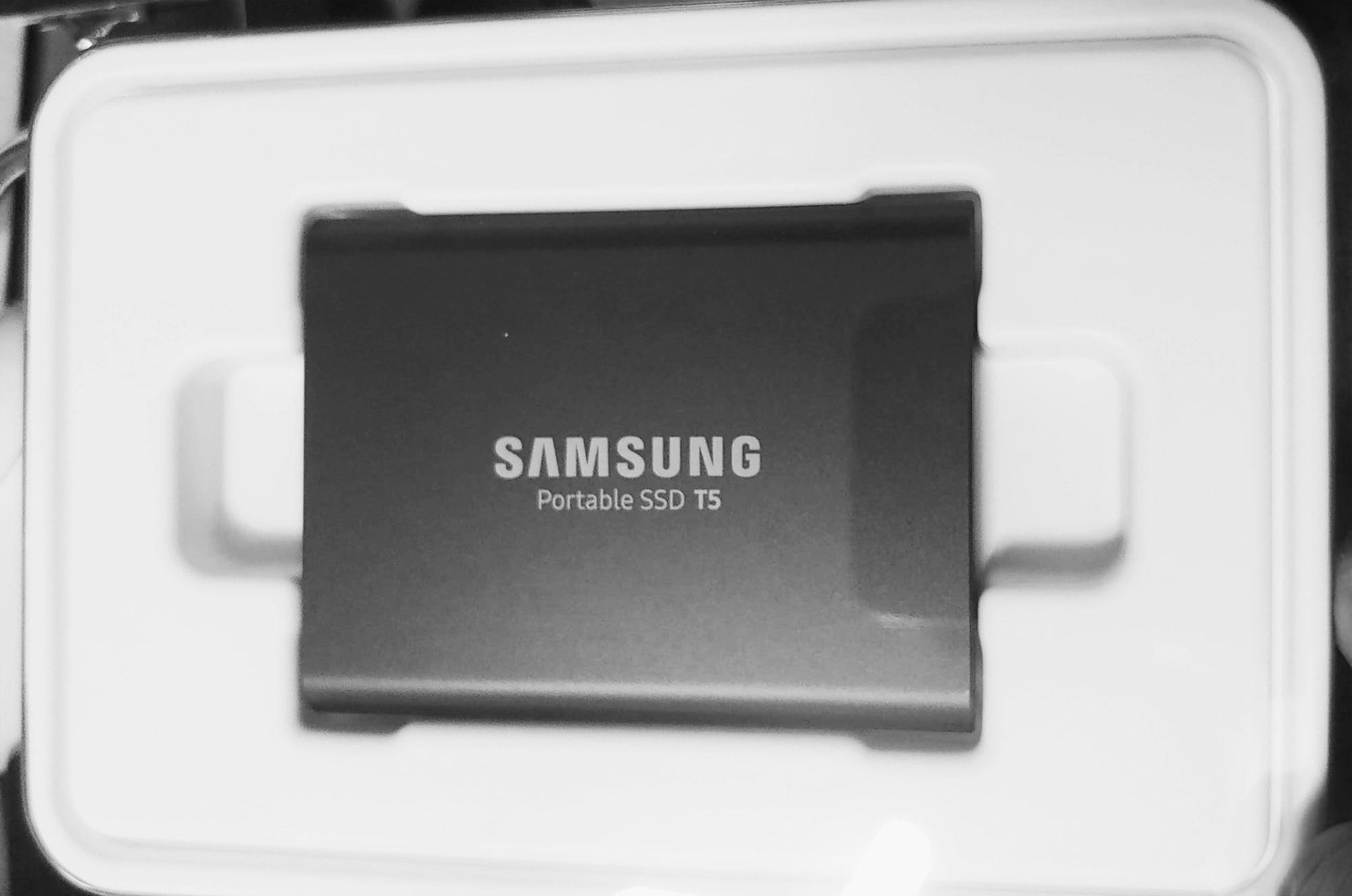 외장 SSD 삼성-T5 1TB 언박싱 및 디스크 속도 측정