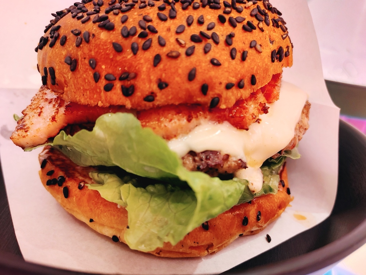  South Korea's handmade burger shop I'll tell you.