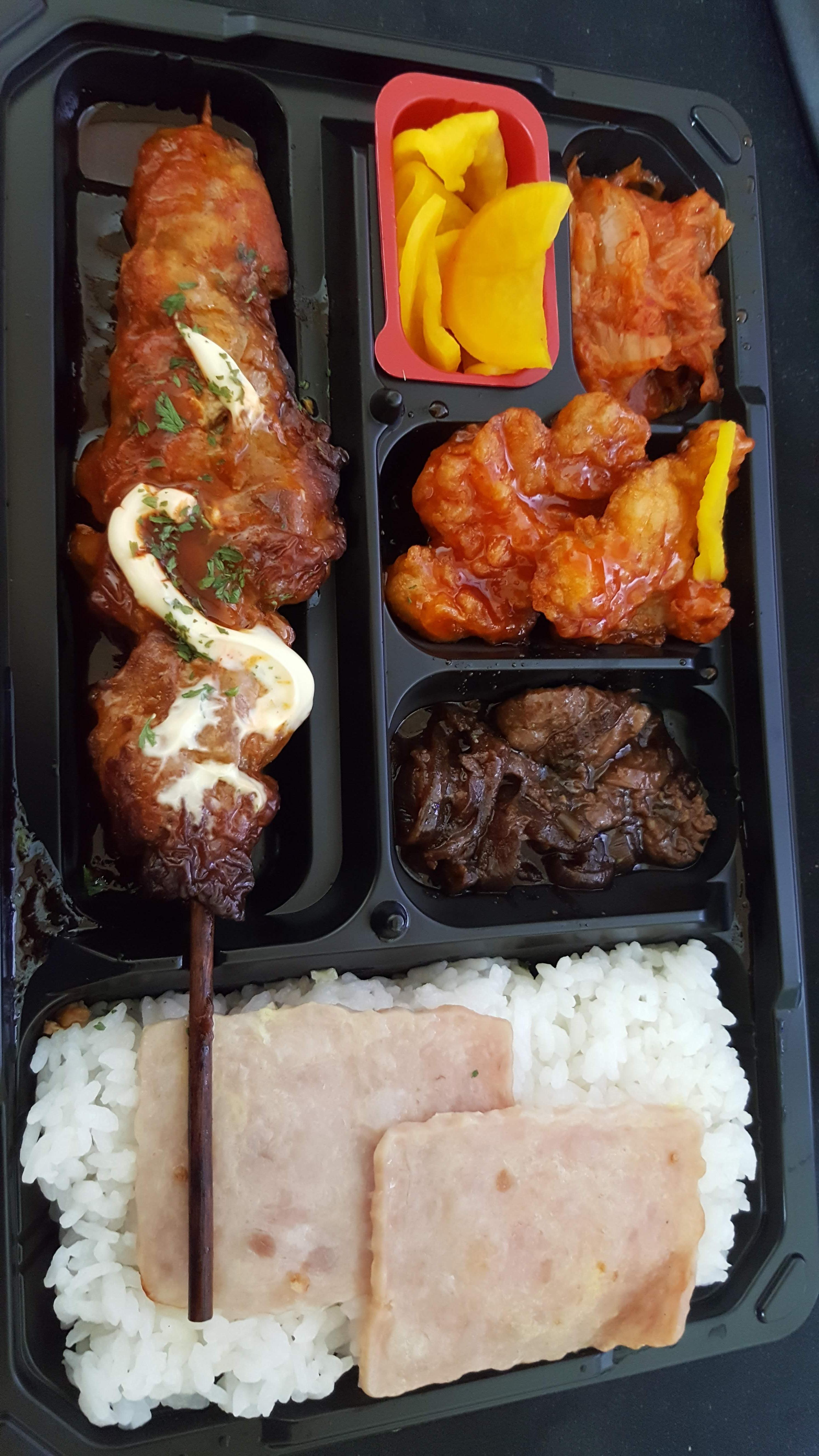  편의점 샛별이 도시락 매콤 닭꼬치 & 햄구이 도시락