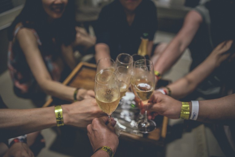  멋진 건배(乾杯)사 모음;건배의 유래,한중일 건배,건배의 의미,건배사 모음,센스있는 건배,건배는 어느나라 말,건배 뜻,건배 요령,건배 제의,건배 구호 등.