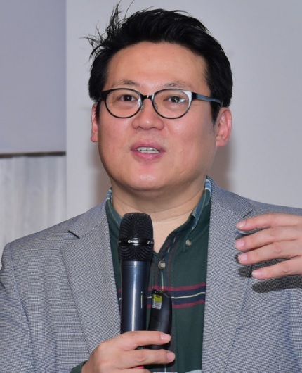 김경일