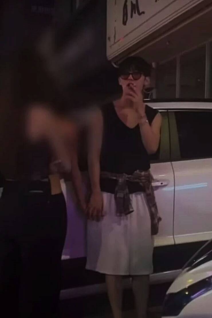 배우-최현욱-담배-꽁초-무단-투기-논란